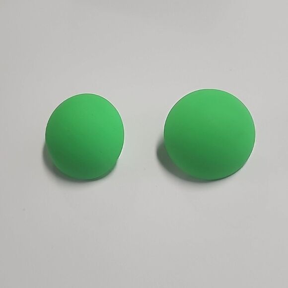 Large Neon Stud Round Earrings Retro Fun Green Costume Party - Picture 1 of 2
